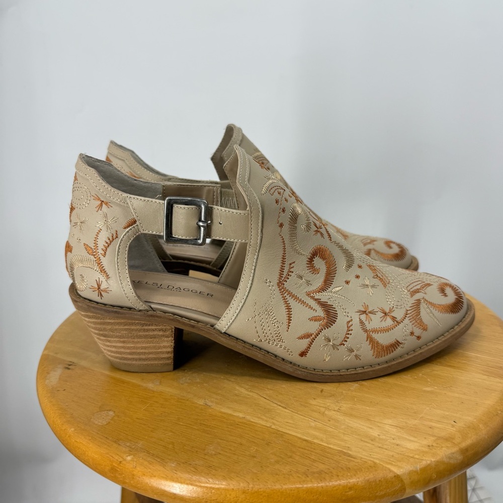 Kelsi Dagger Brooklyn Kline Embroidered Ankle Boots. 8.5